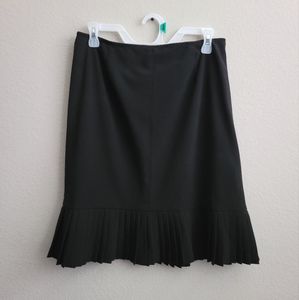 Skirtology Black A-Line Ruffled Skirt. Size 10.